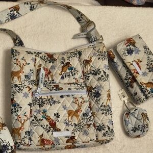 Vera Bradley Crossbody Bag with Winter Animals W/ Wallet And Air Pod Case